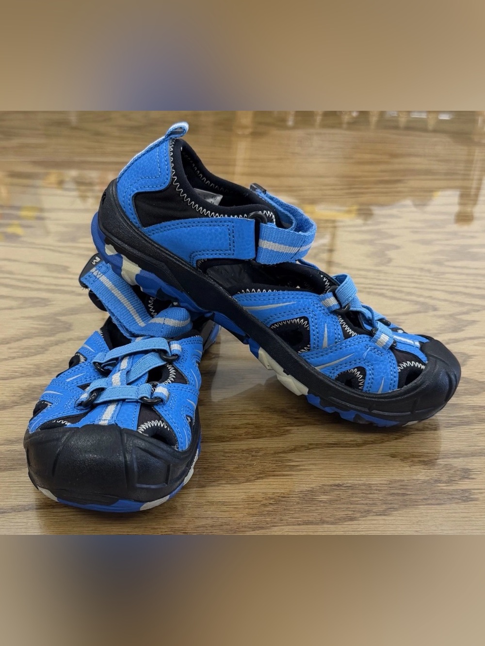 Merrell Boys Size 3M Blue Black Hydro Water Shoes Sandals Hiking Swimming Beach